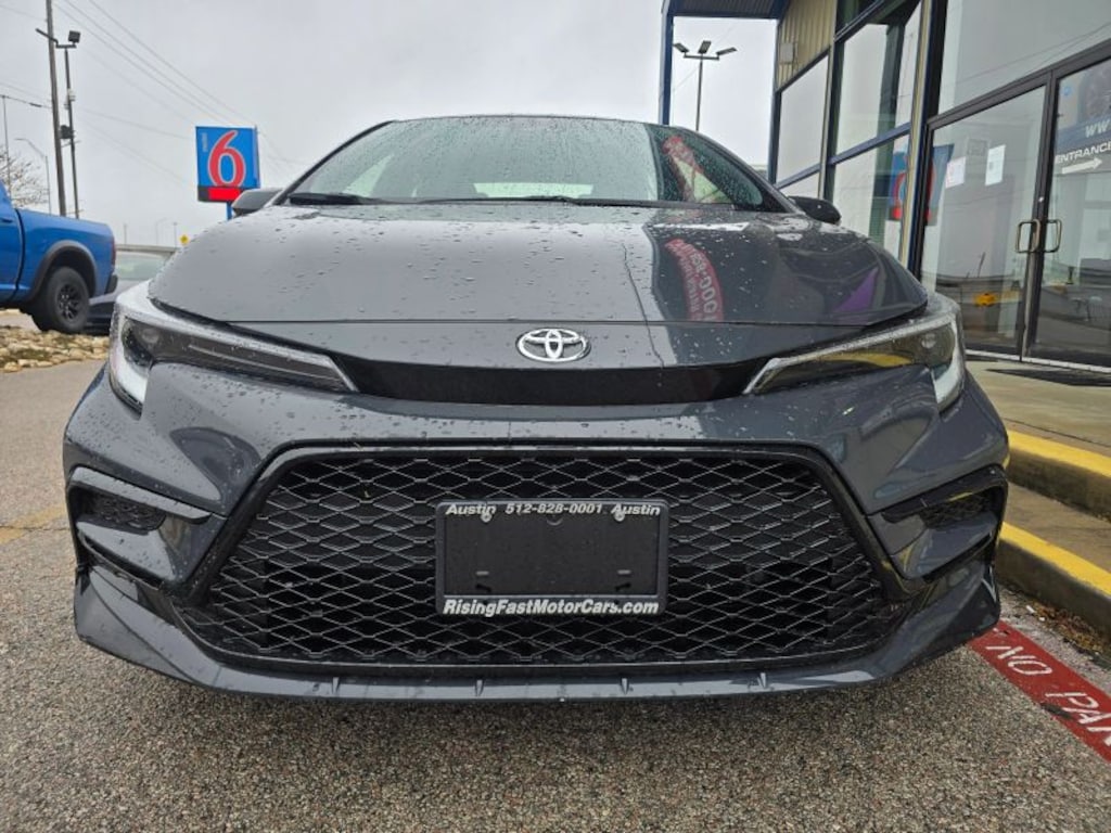 Used 2024 Toyota Corolla SE Sedan
