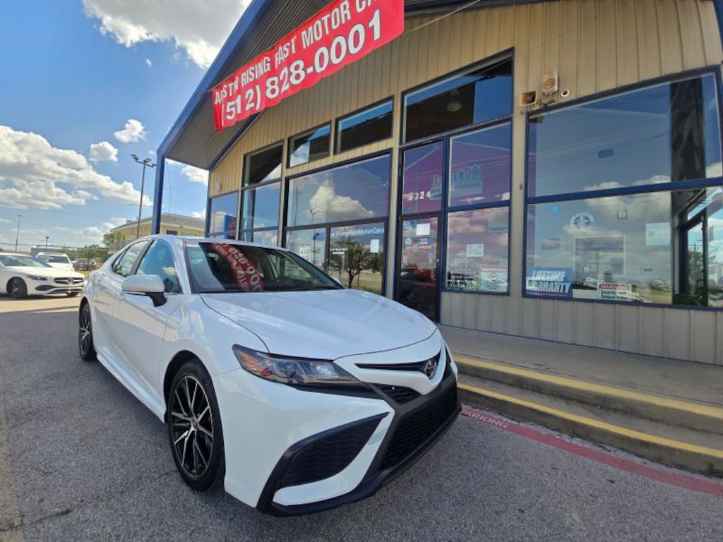 Used 2024 Toyota Camry SE Sedan