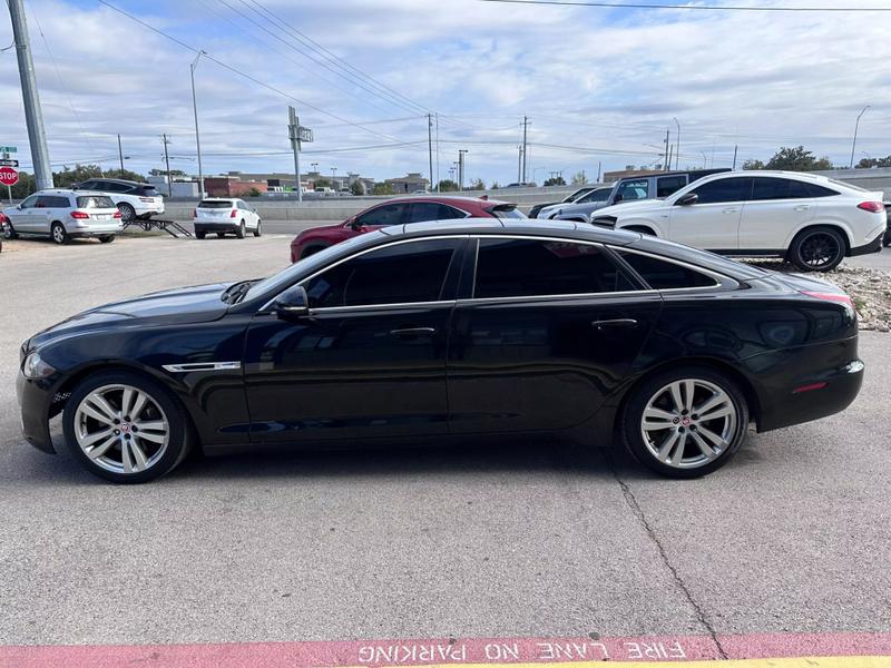 2016 Jaguar XJ XJL Portfolio photo 4