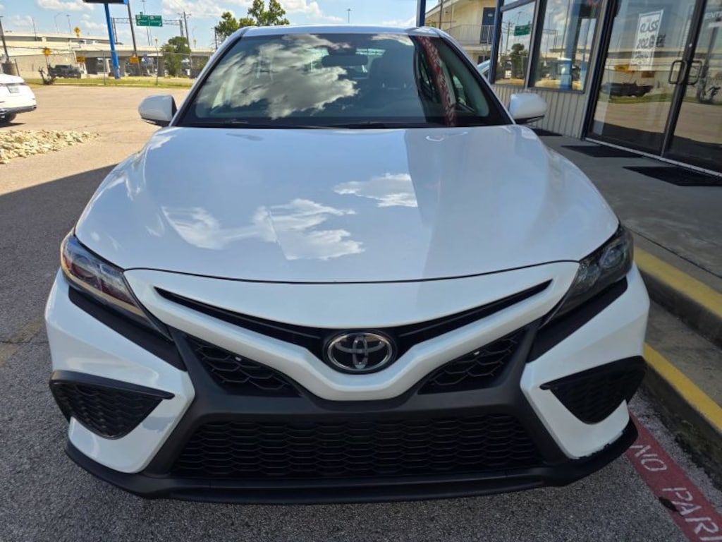 Used 2024 Toyota Camry SE Sedan