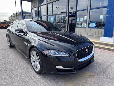 2016 Jaguar XJ XJL Portfolio Sedan