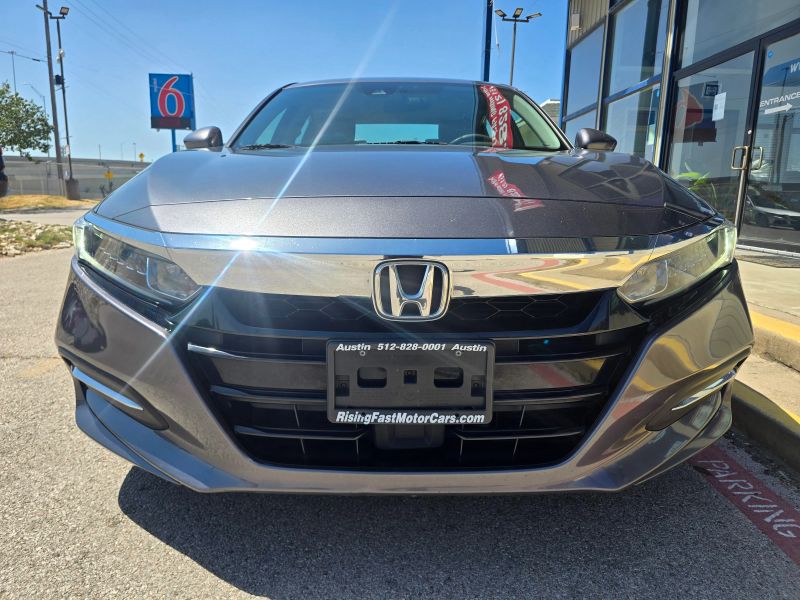 2020 Honda Accord Hybrid photo 3