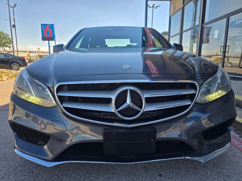 2016 Mercedes Benz E 350 Sedan photo 3