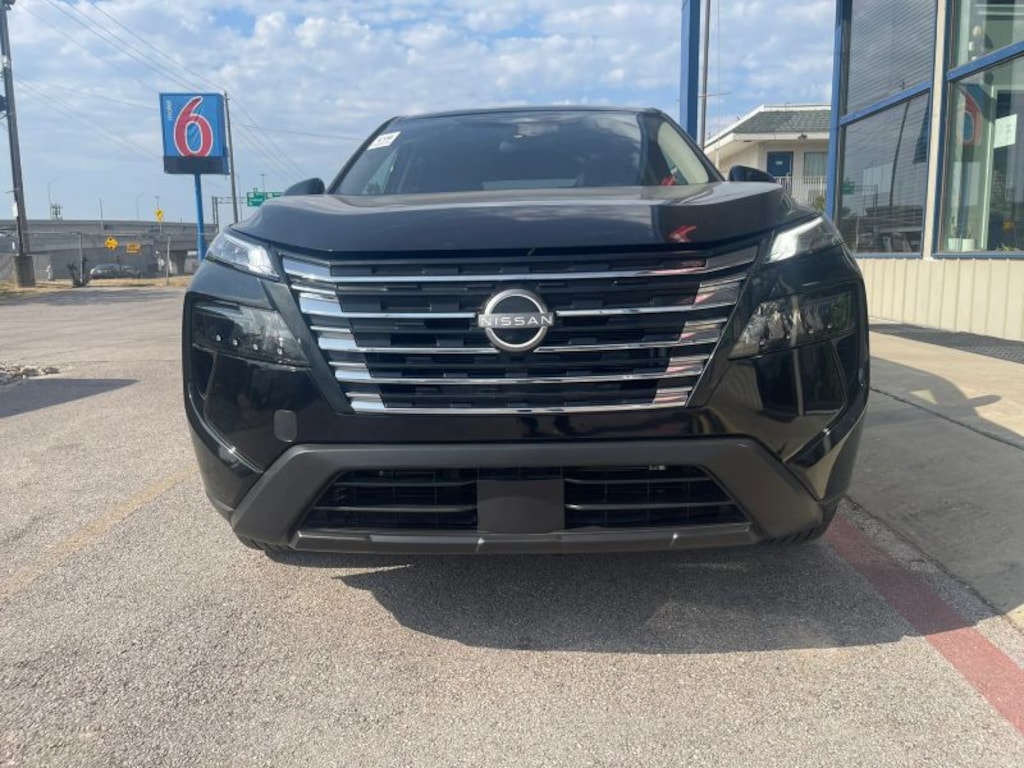 Used 2025 Nissan Rogue SUV
