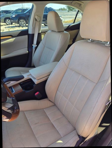 2017 Lexus ES 300h - Photo 24