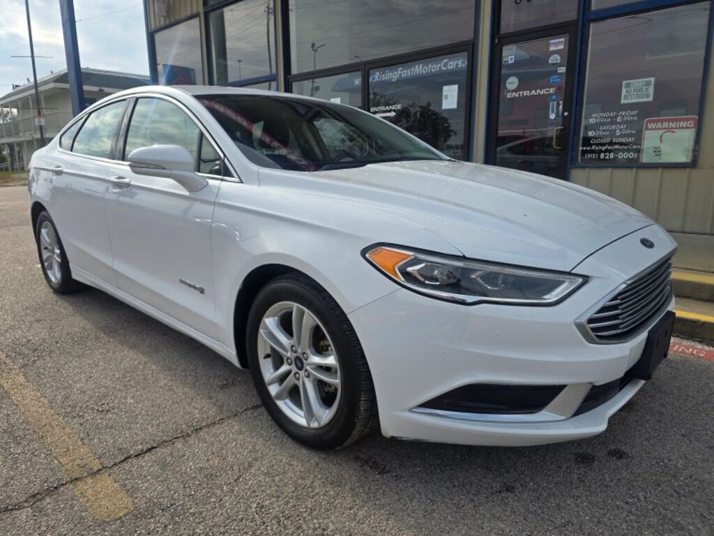 Used 2018 Ford Fusion Hybrid SE Sedan