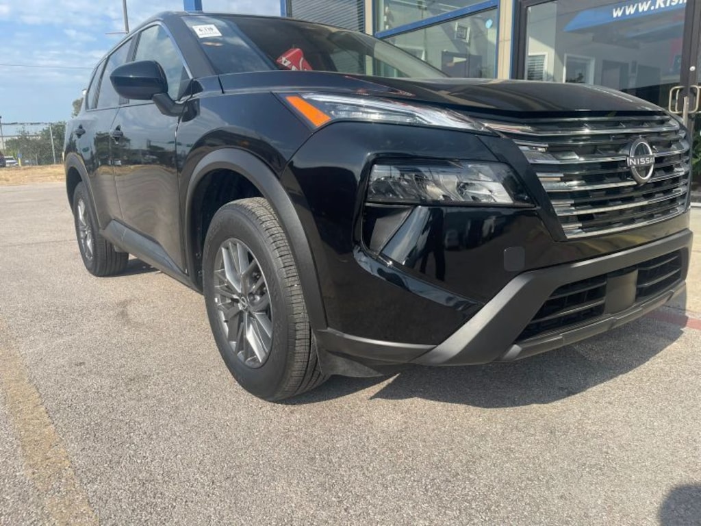 Used 2025 Nissan Rogue SUV