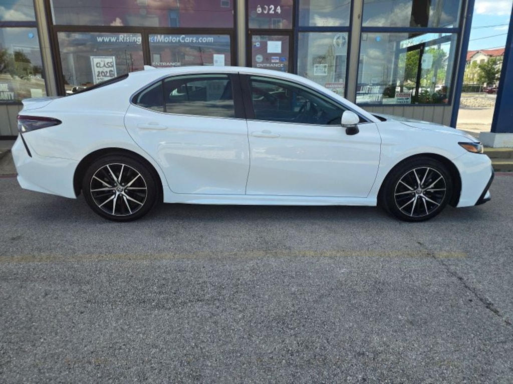 Used 2024 Toyota Camry SE Sedan