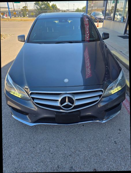 2016 Mercedes Benz E 350 Sedan photo 4