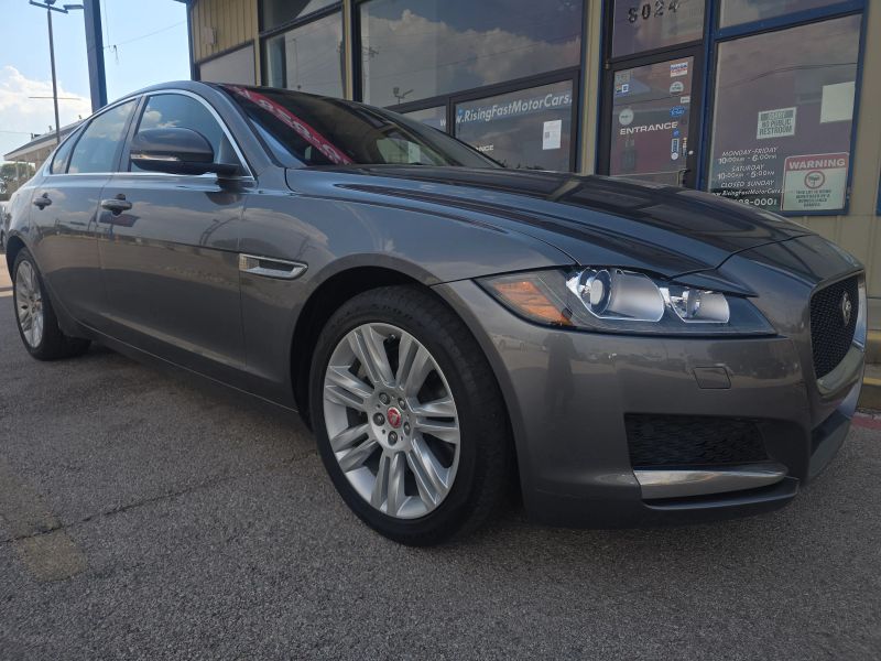 2017 Jaguar XF 35t Premium photo 2