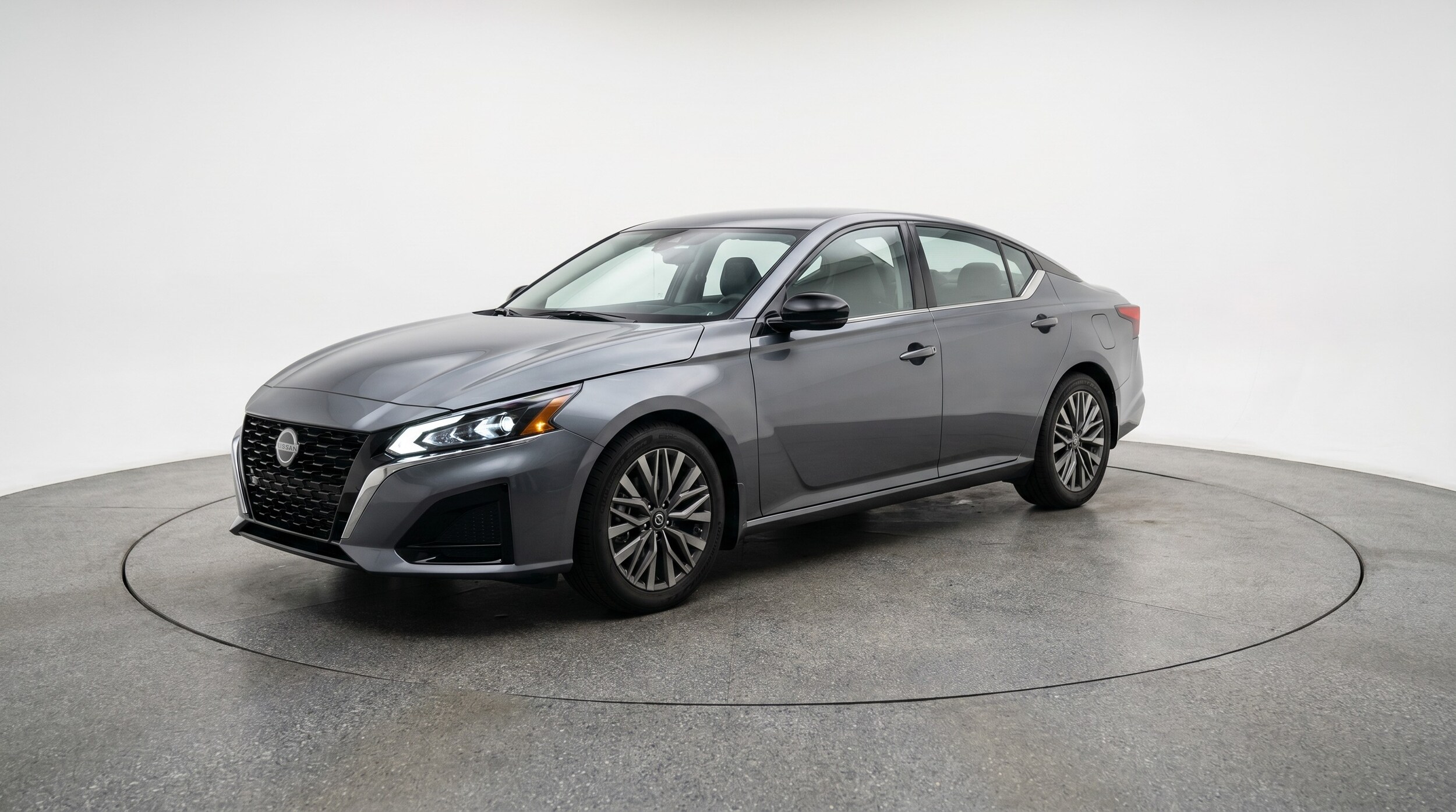 Thumbnail: 2025 Nissan Altima - 3