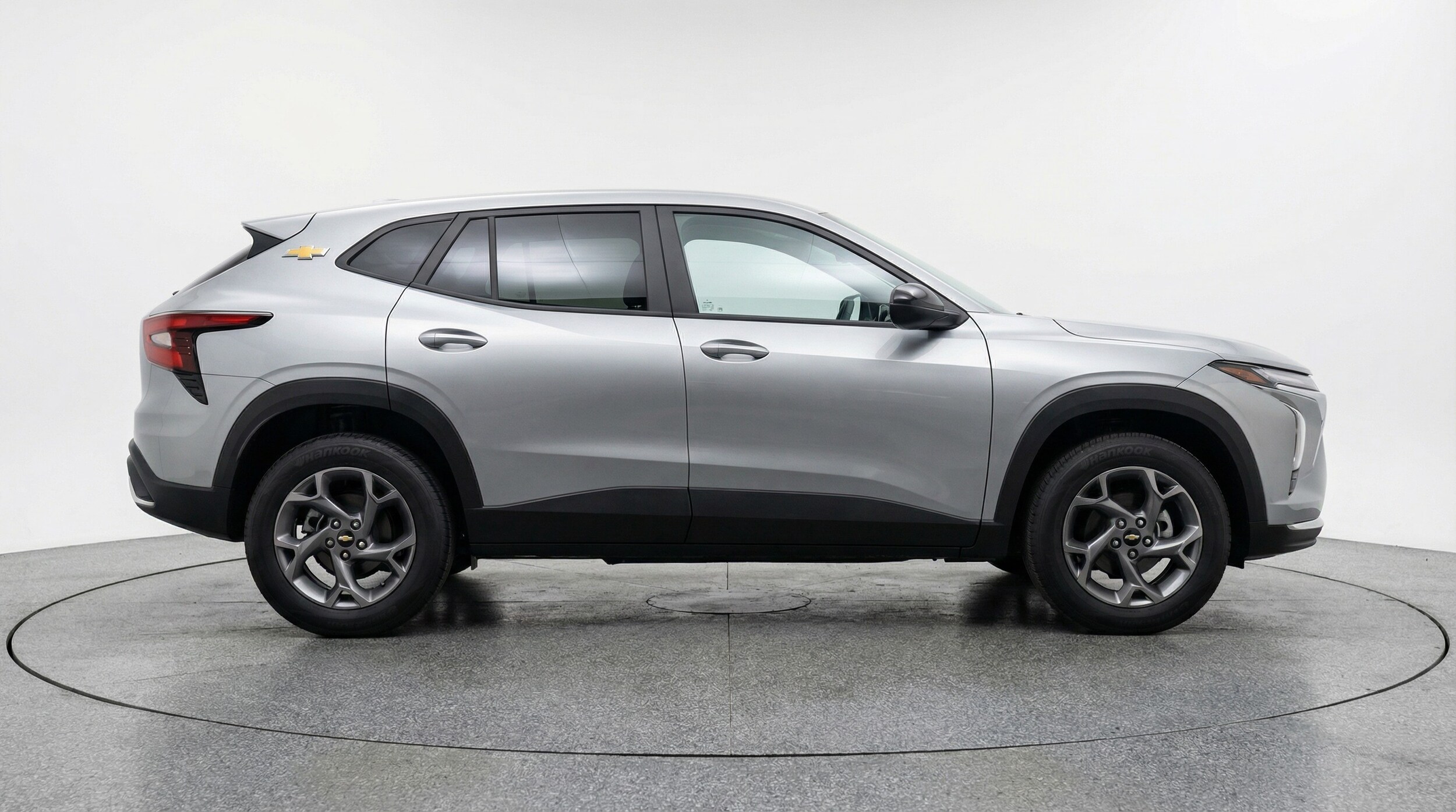 Thumbnail: 2025 Chevrolet Trax - 8
