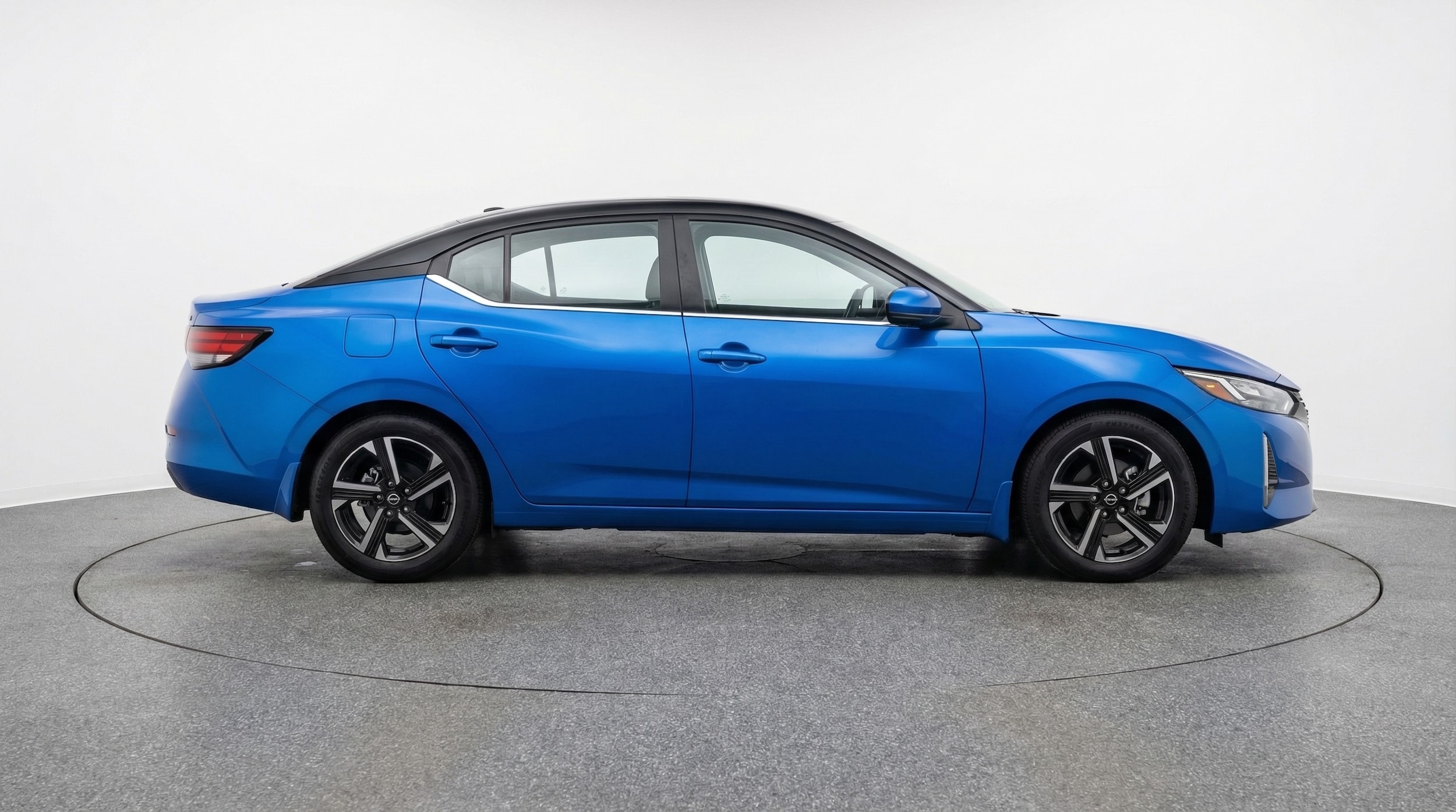 Thumbnail: 2025 Nissan Sentra - 8