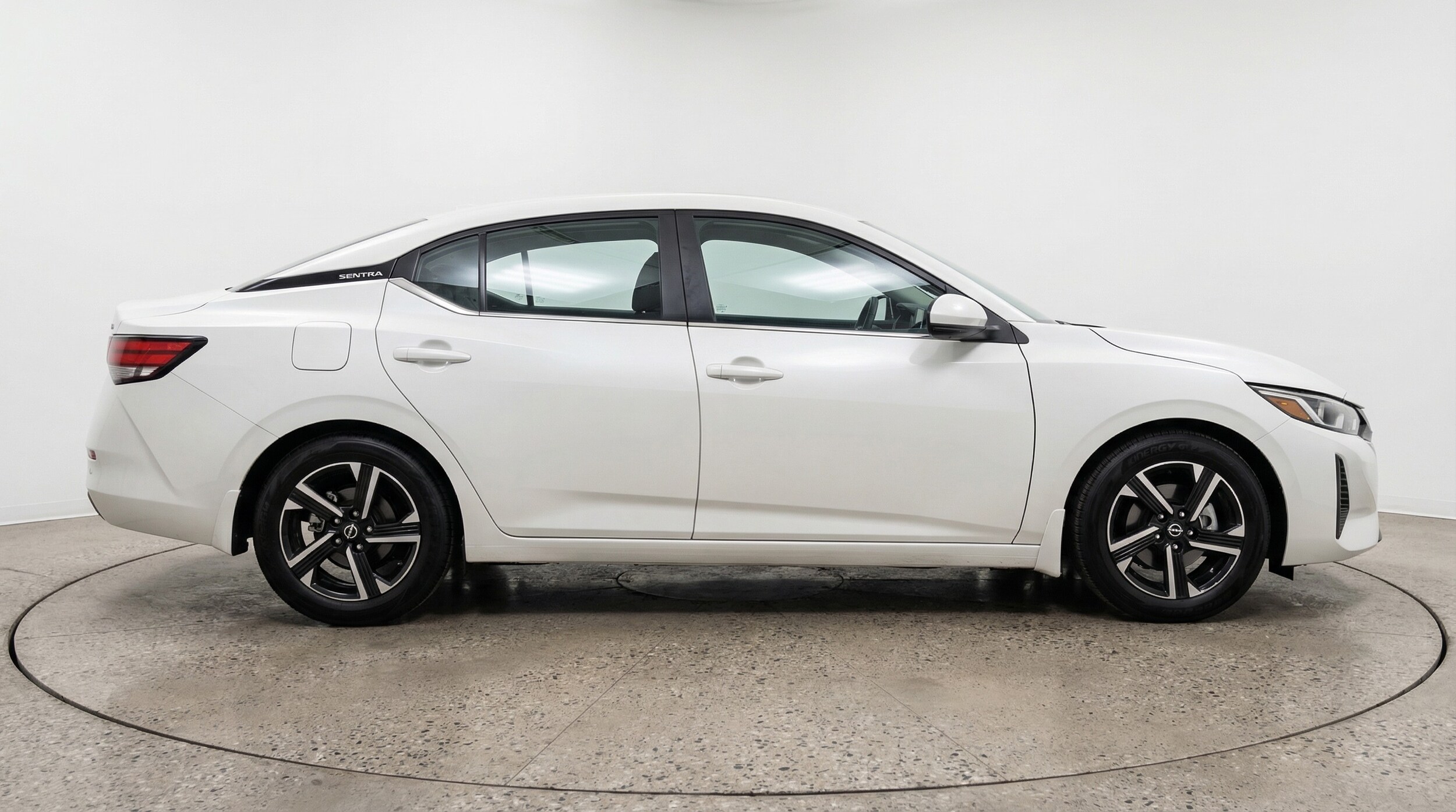 Thumbnail: 2025 Nissan Sentra - 8