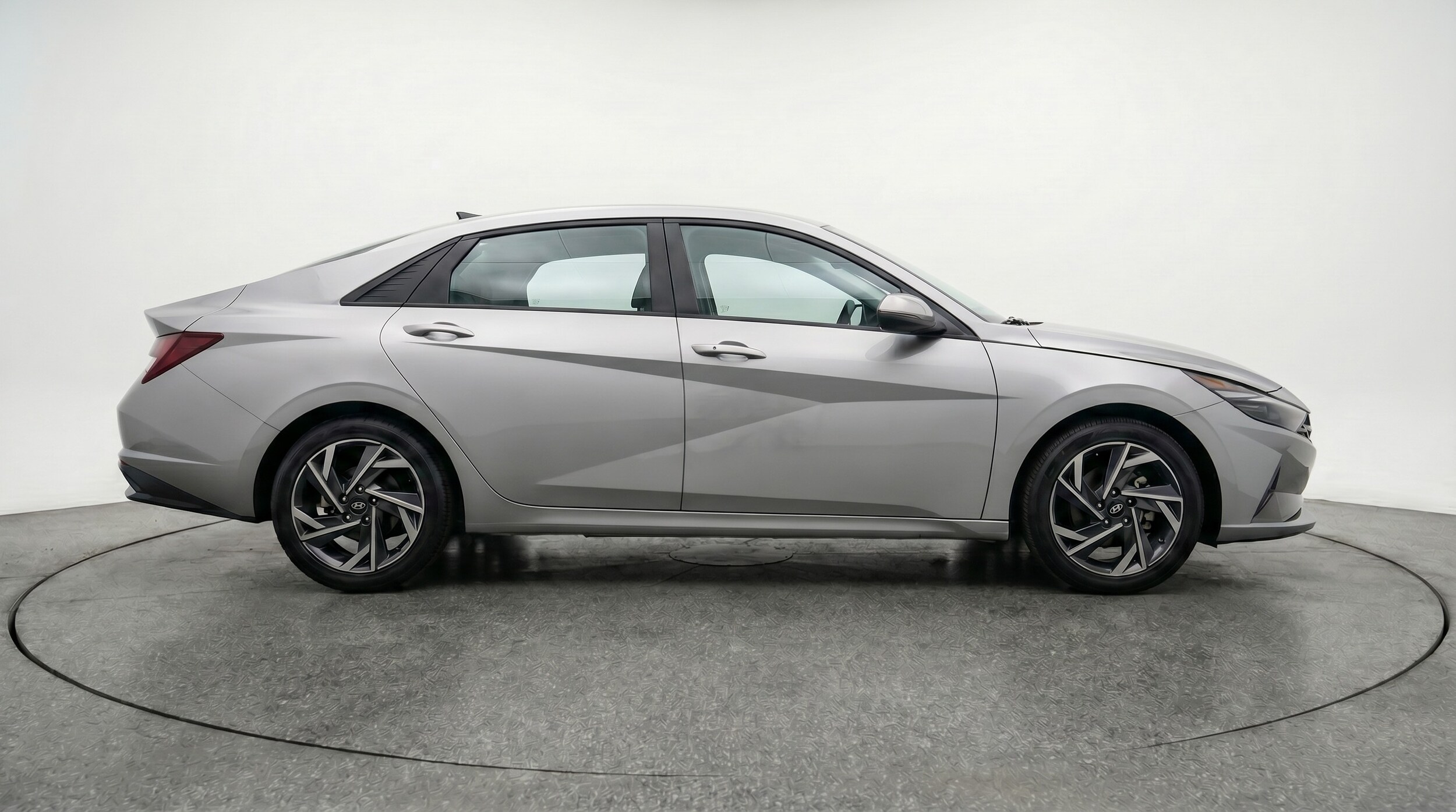 Thumbnail: 2025 Hyundai Elantra - 8