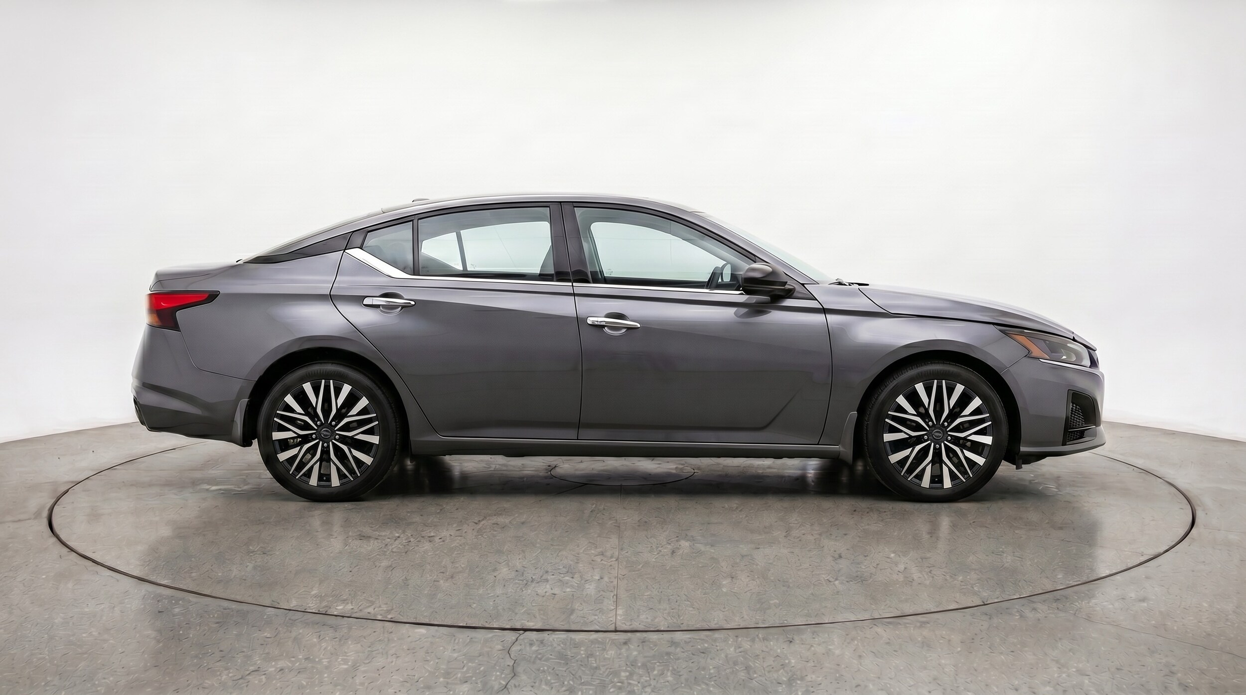 Thumbnail: 2025 Nissan Altima - 8