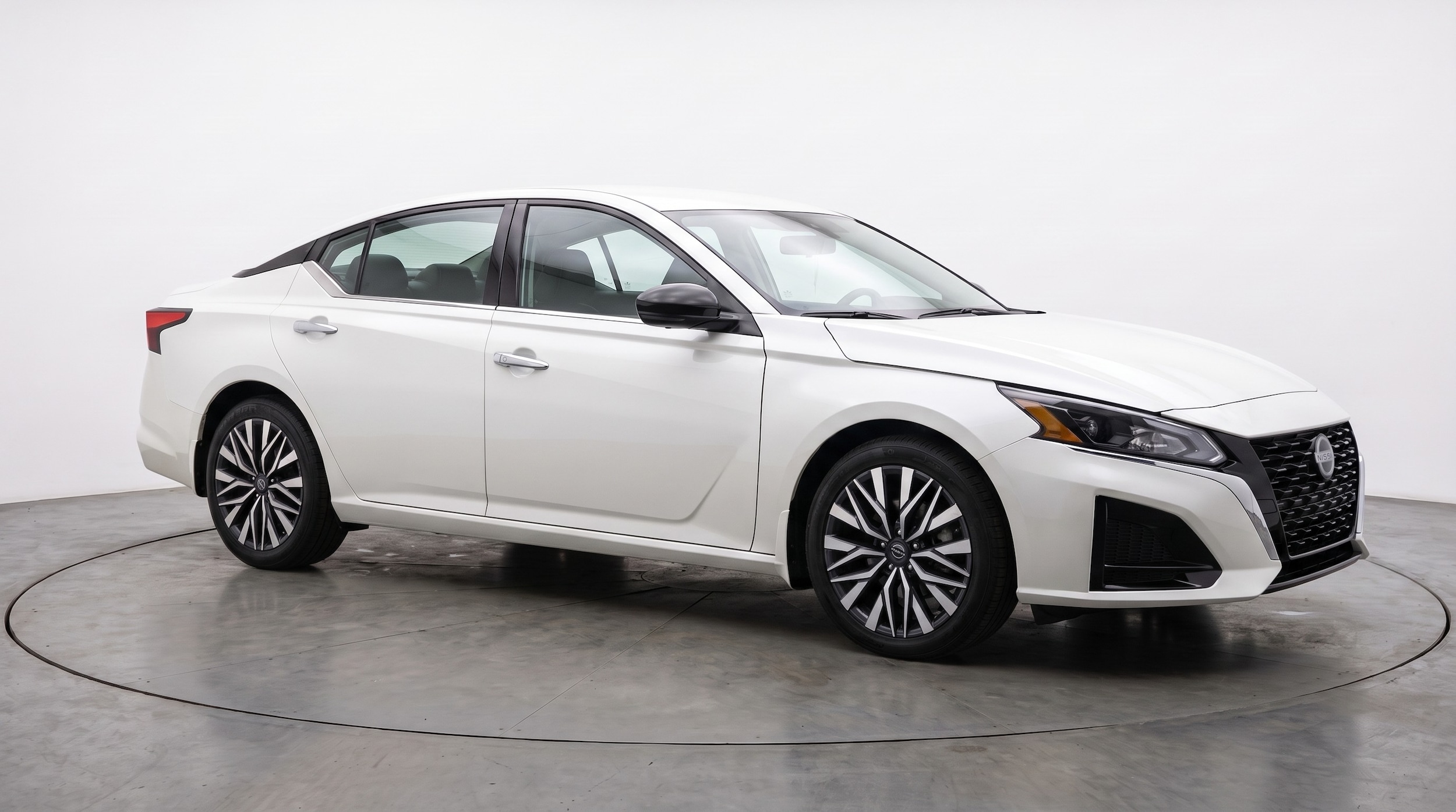 Thumbnail: 2025 Nissan Altima - 1
