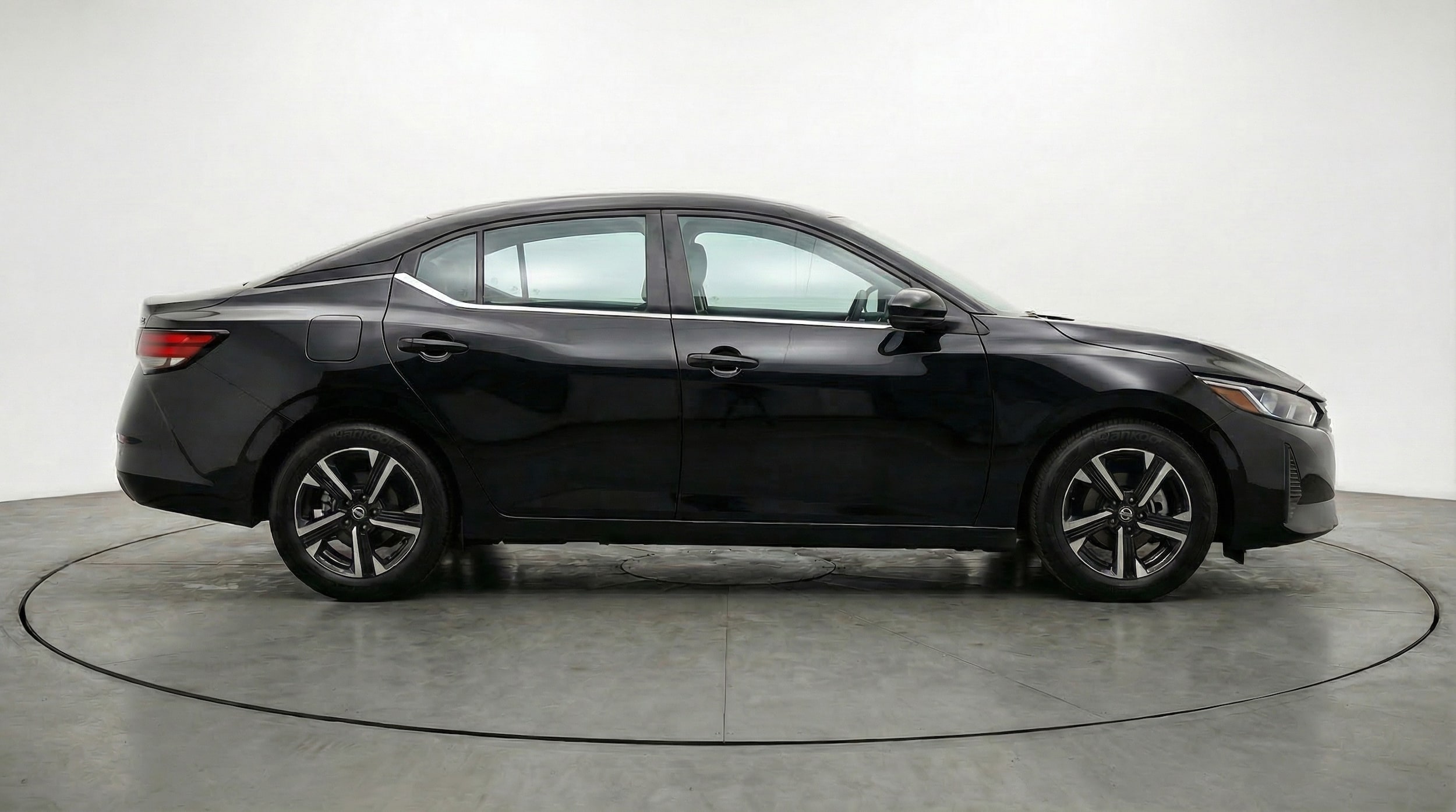 Thumbnail: 2025 Nissan Sentra - 8