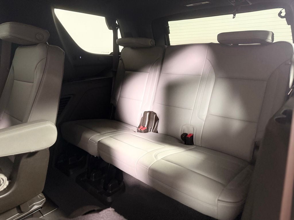 2023 GMC Yukon SLT - Photo 26