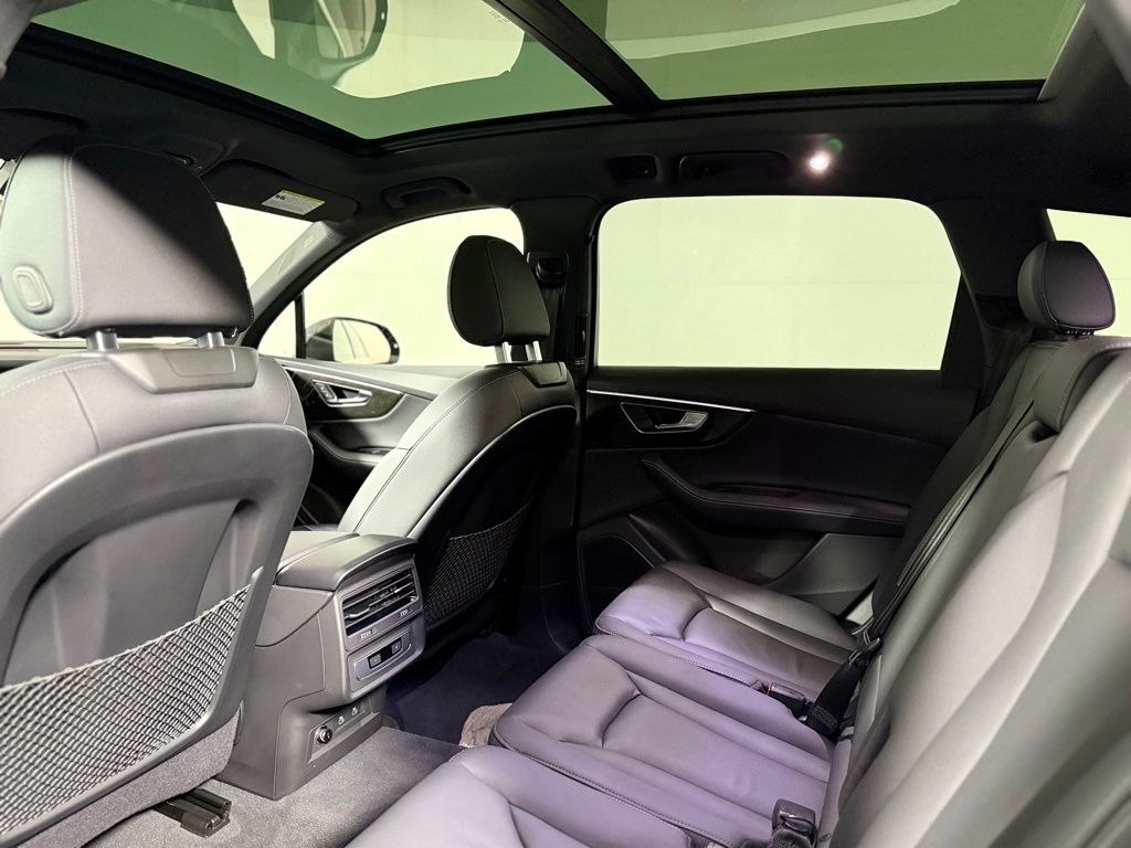 2025 Audi Q7 Premium Plus - Photo 23