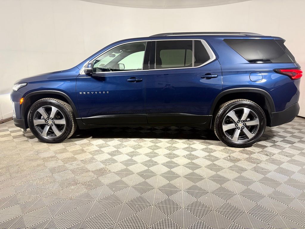 2023 Chevrolet Traverse 3LT - Photo 3