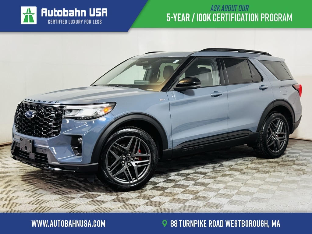 2025 Ford Explorer ST-LINE