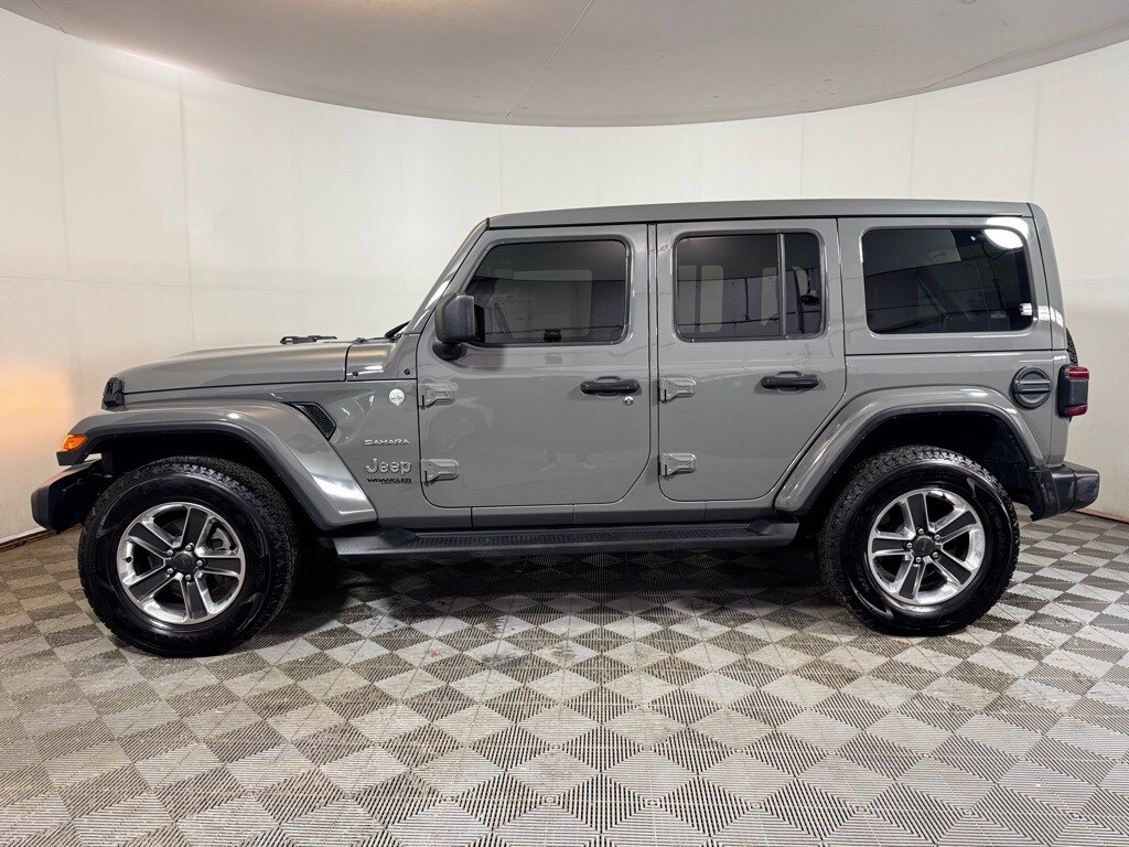 2021 Jeep Wrangler Unlimited Sahara photo 3