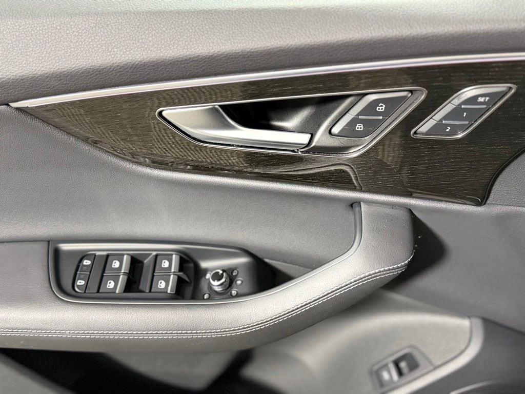 2025 Audi Q7 Premium Plus - Photo 22