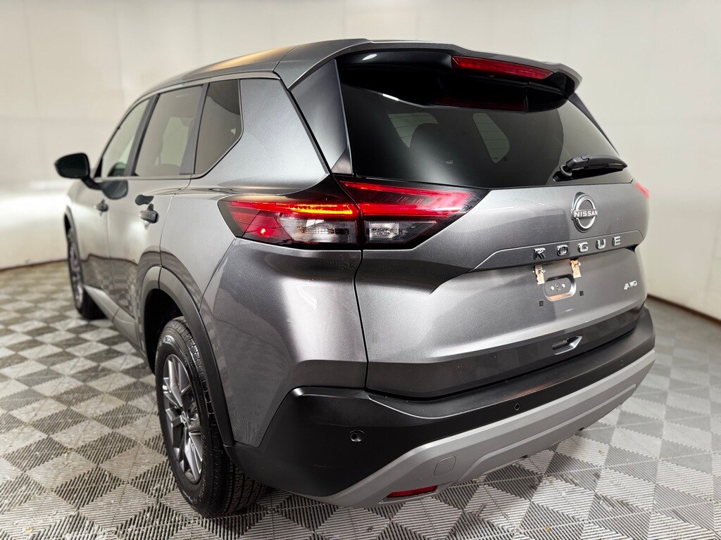 2023 Nissan Rogue S photo 3