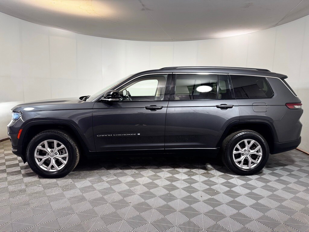 2021 Jeep Grand Cherokee Limited photo 2