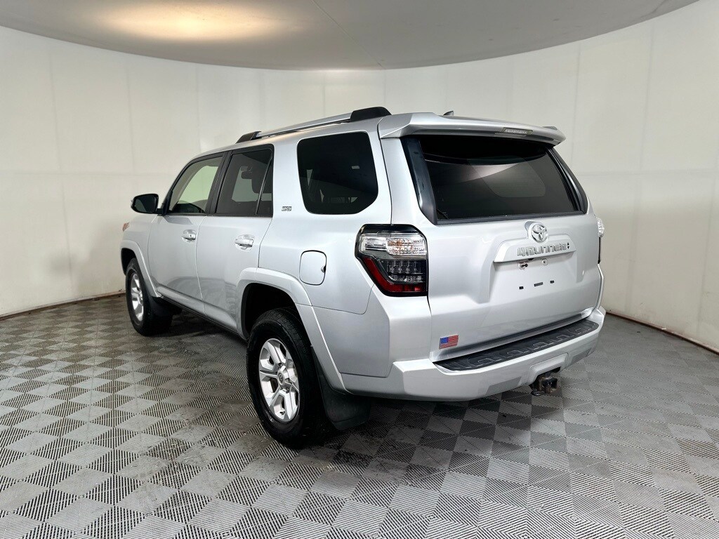 2020 Toyota 4Runner SR5 Premium photo 4