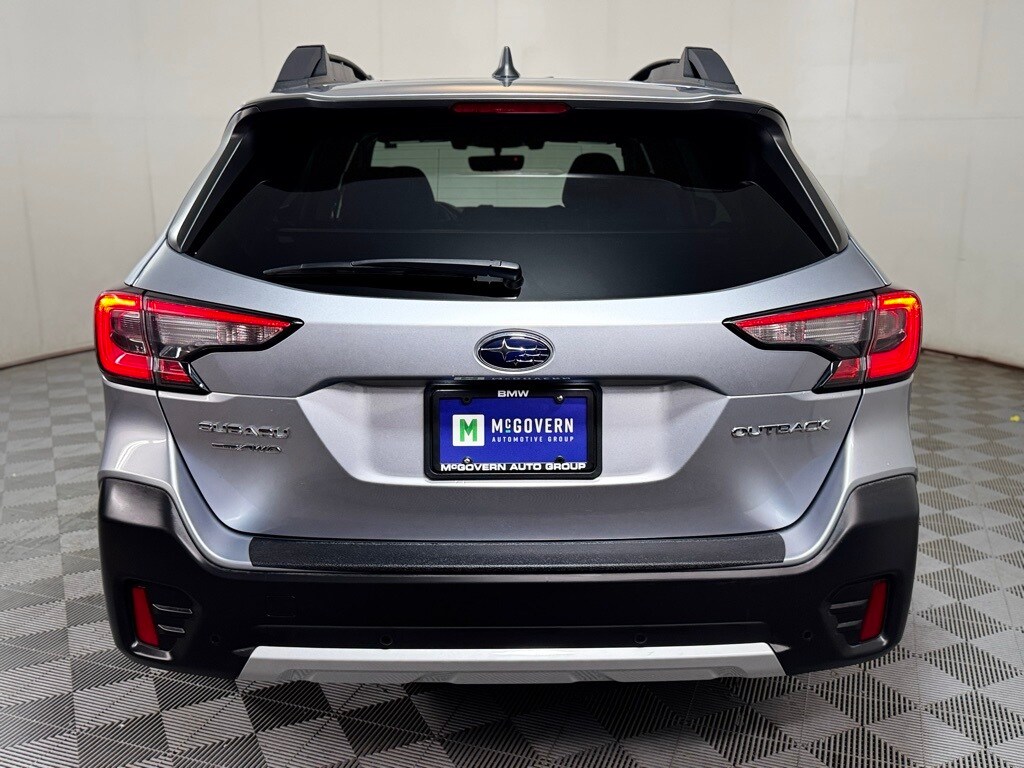 2020 Subaru Outback Limited photo 4