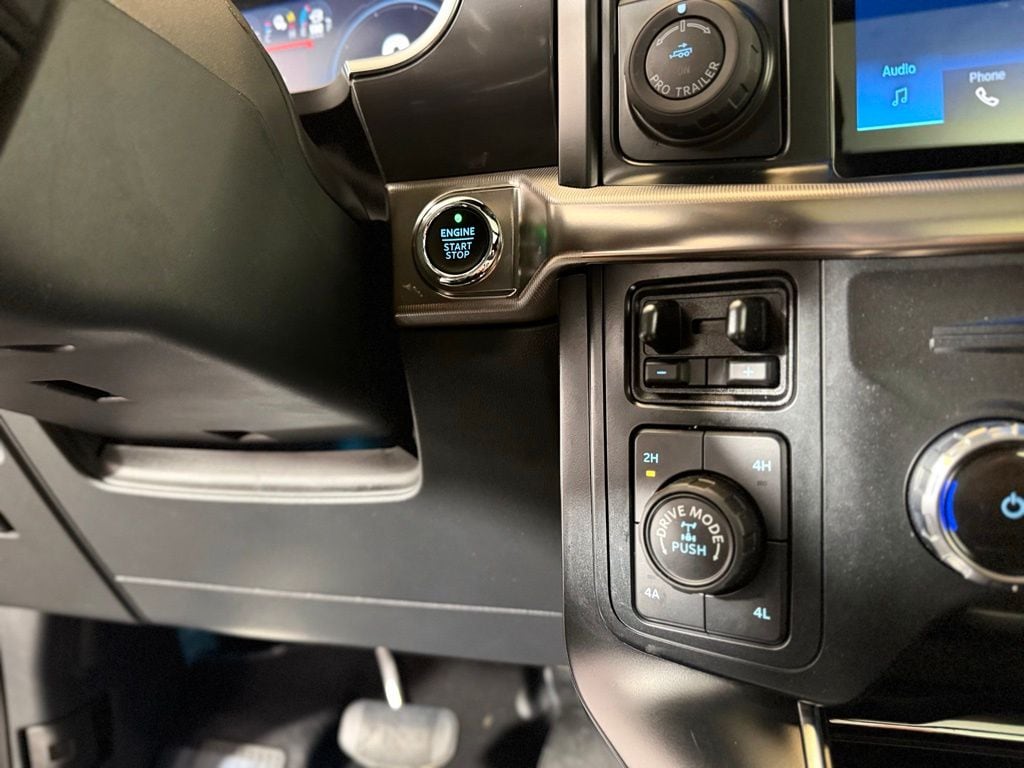 2023 Ford F-150 Raptor - Photo 18