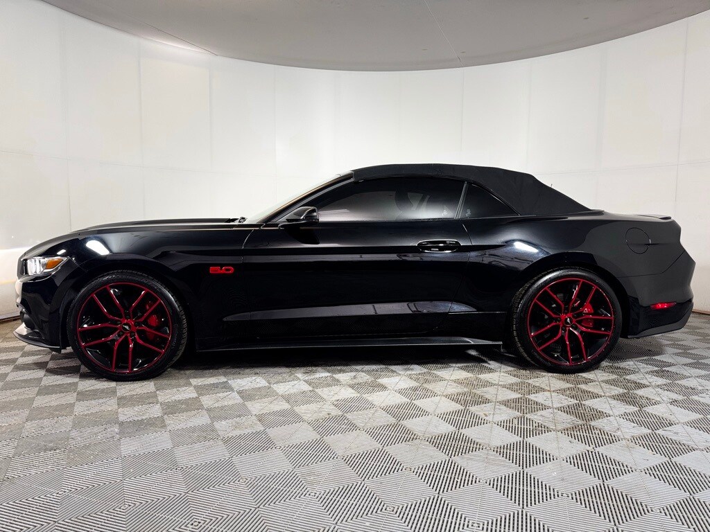 2015 Ford Mustang GT Premium Convertible photo 3