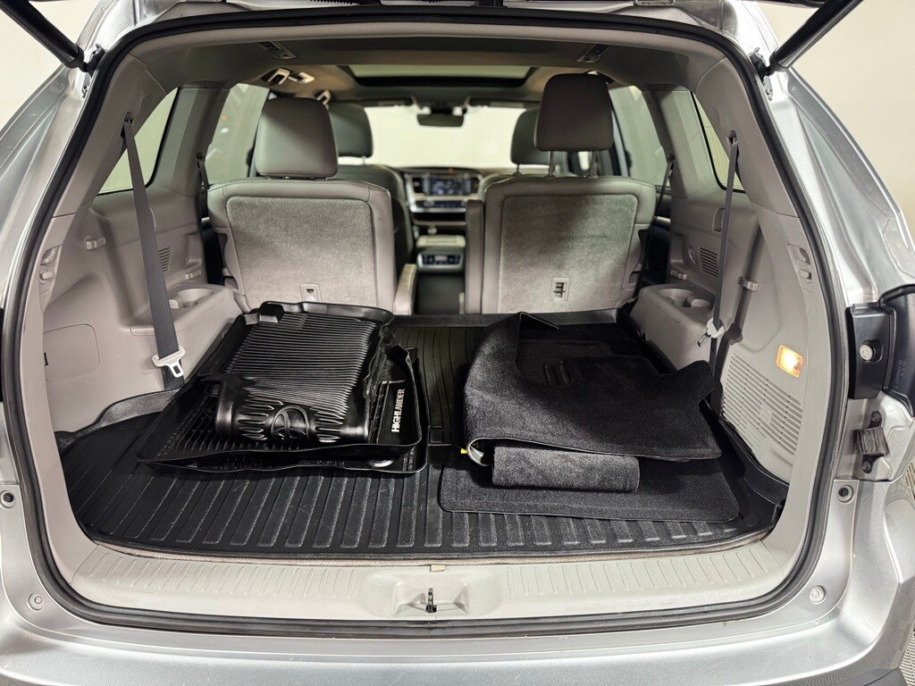 2019 Toyota Highlander Limited Platinum photo 4
