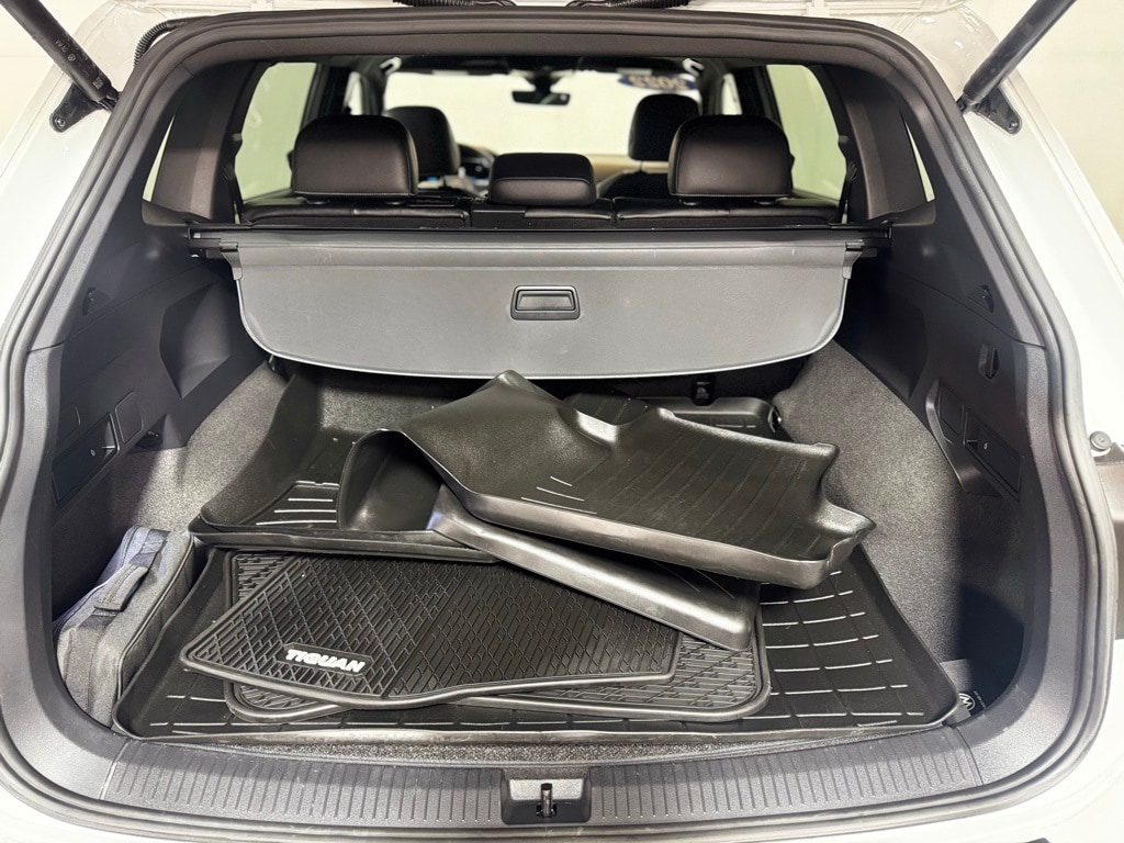 Used 2022 Volkswagen Tiguan 2.0T SE R-Line Black SUV