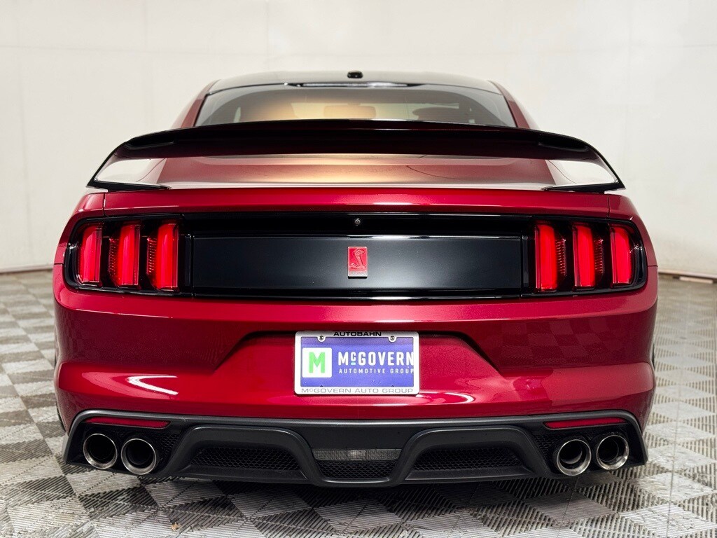 2017 Ford Mustang Shelby GT350 photo 2