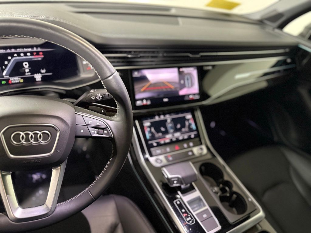 2025 Audi Q7 Premium Plus - Photo 17