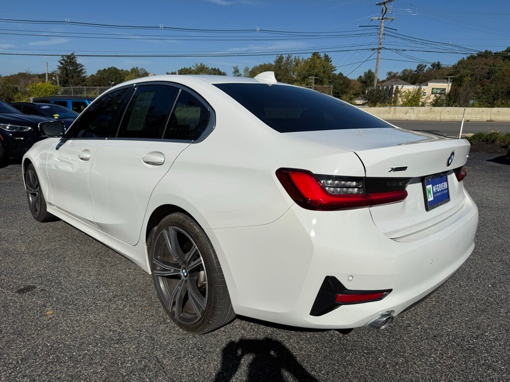2021 Bmw 330i xDrive photo 2