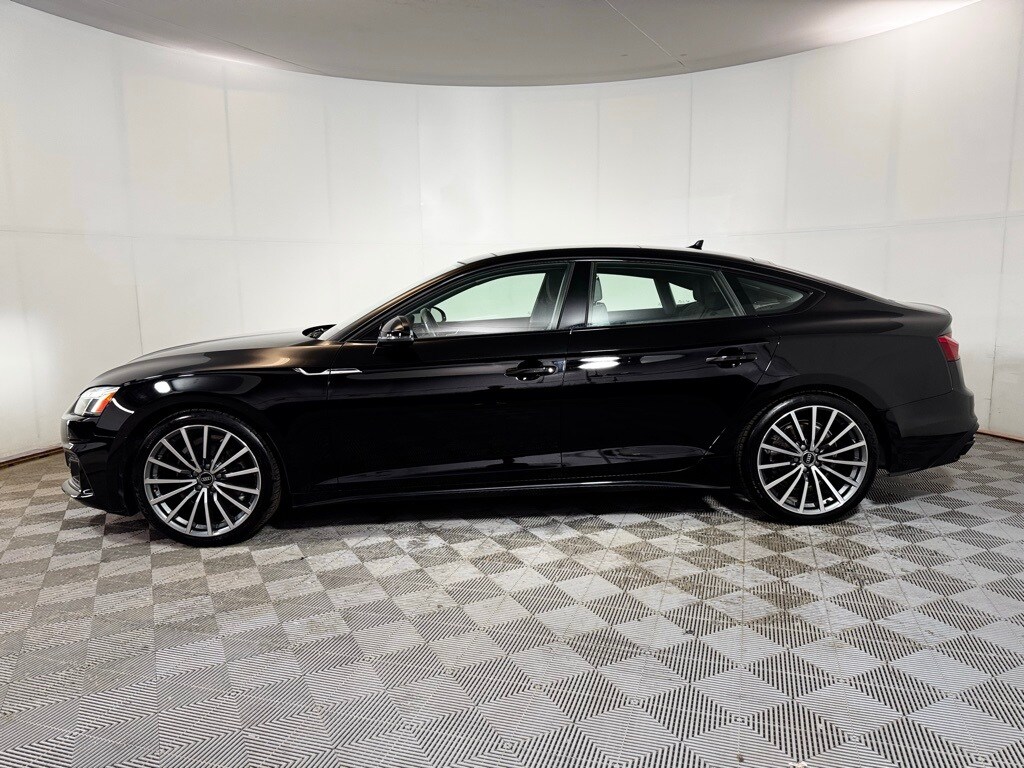 2022 Audi A5 Quattro Premium Plus photo 2