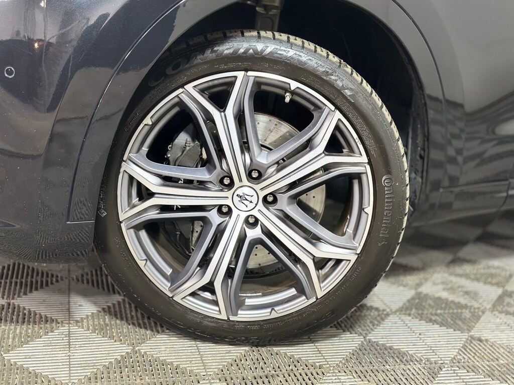 2022 Maserati Levante Modena photo 2