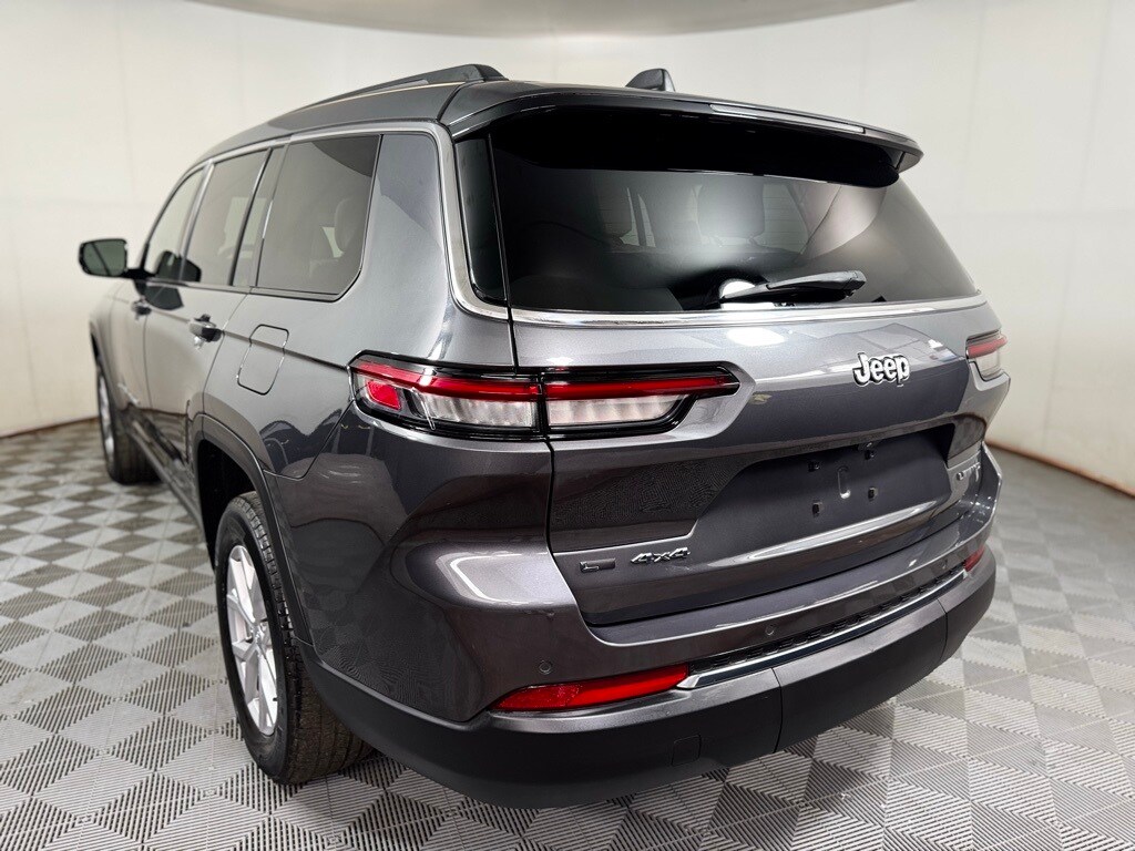 2021 Jeep Grand Cherokee Limited photo 3