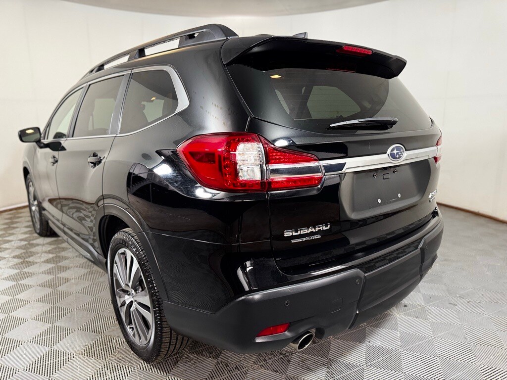 2022 Subaru Ascent Limited photo 4