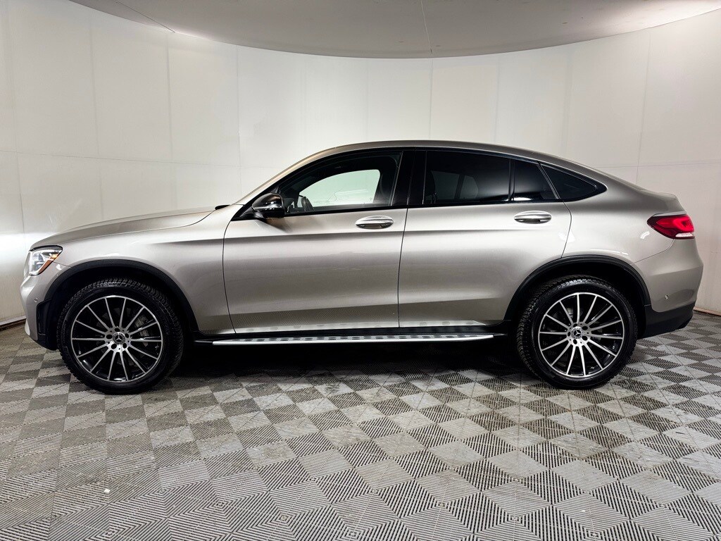 2023 Mercedes Benz GLC 300 Coupe photo 2