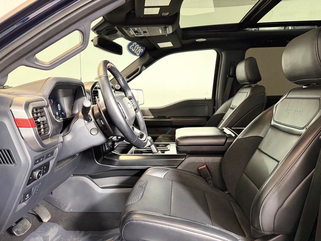 2023 Ford F-150 Raptor - Photo 15