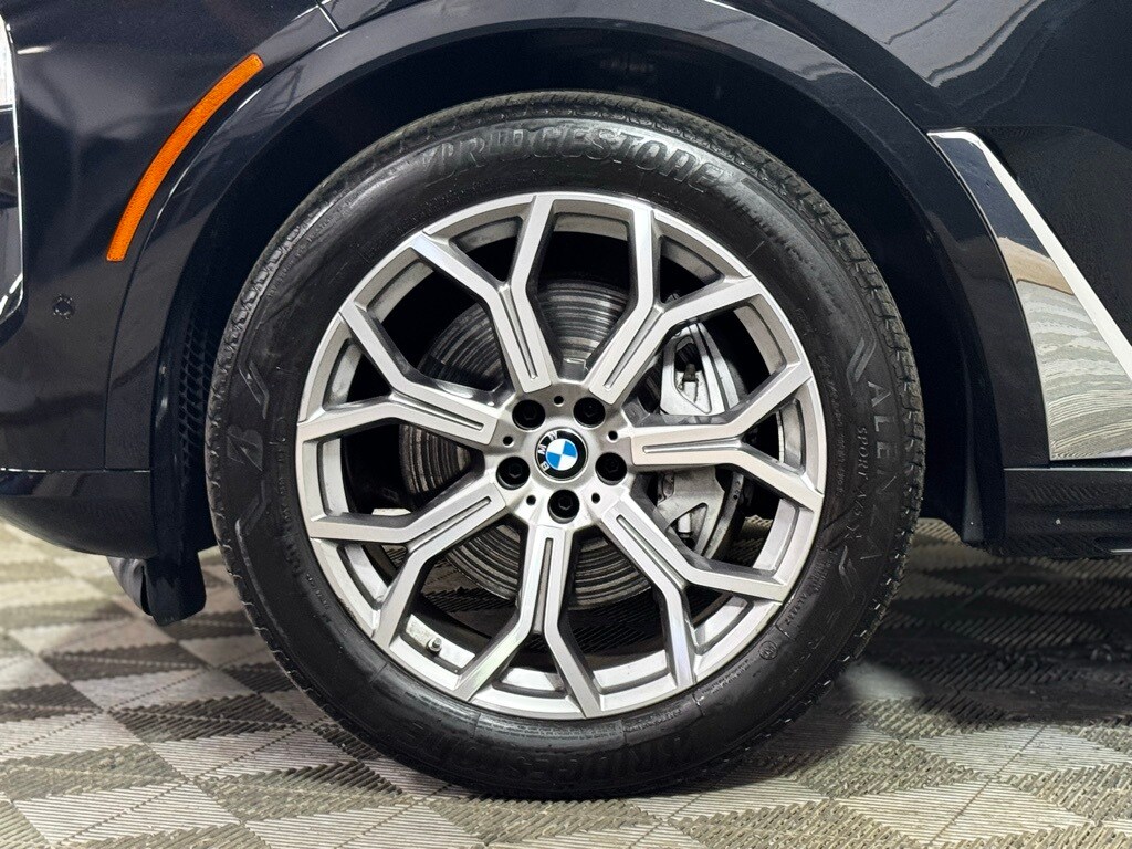 2023 Bmw X7 xDrive40i photo 2