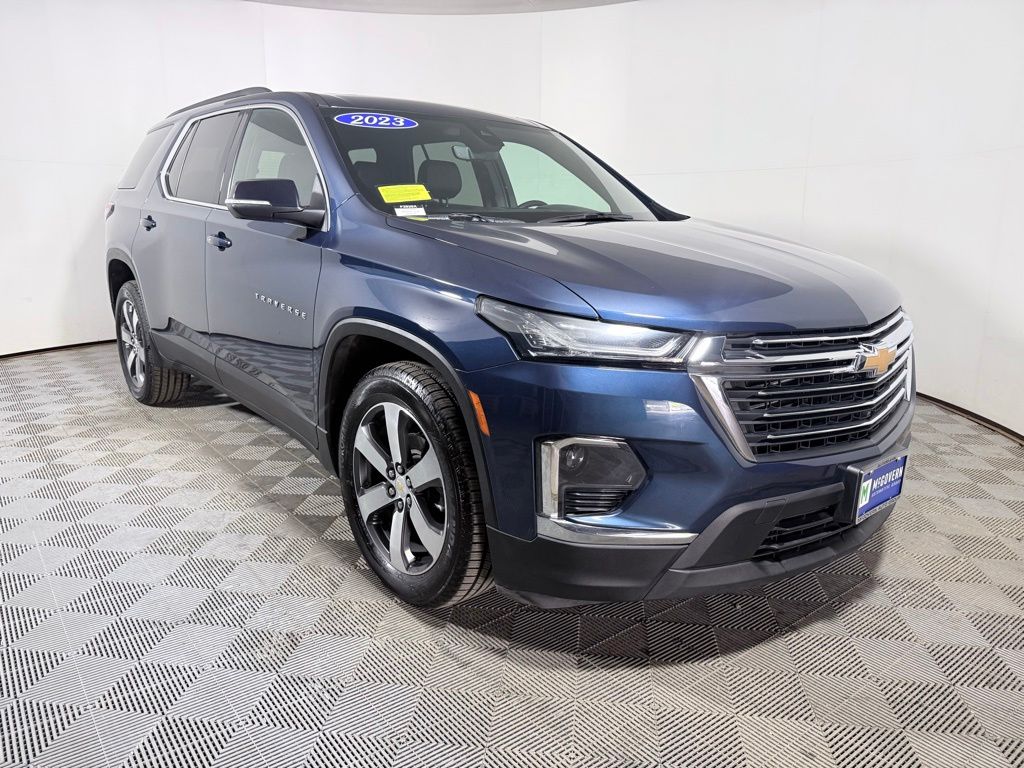 2023 Chevrolet Traverse 3LT - Photo 9