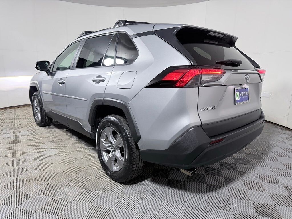 Used 2022 Toyota RAV4 XLE SUV