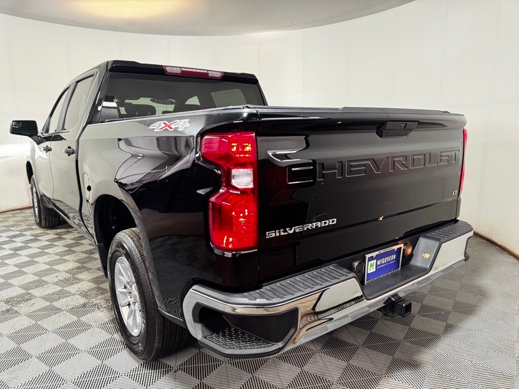 2021 Chevrolet Silverado 1500 LT photo 4
