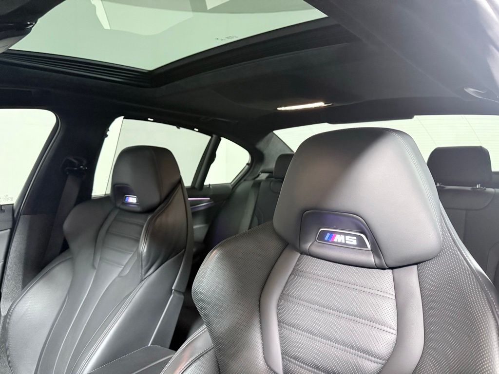 2022 BMW M5 Base - Photo 17